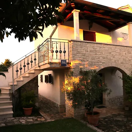 Onda Apartment Funtana